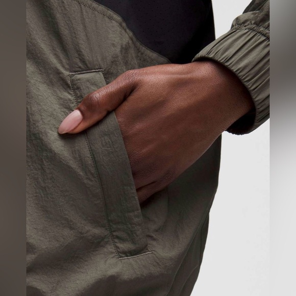 LULULEMON W3IPHS Nylon Collared Jacket *Retro Remix Set Army Green / Black - Picture 6 of 11